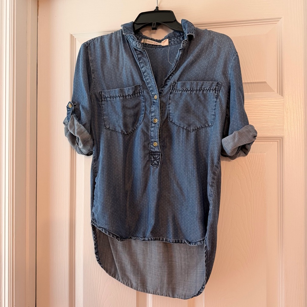 Chelsea & Violet Denim-Look Top - Blue